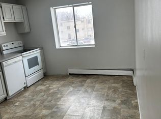 Silverlake Apartments, Niagara Falls, NY 14304