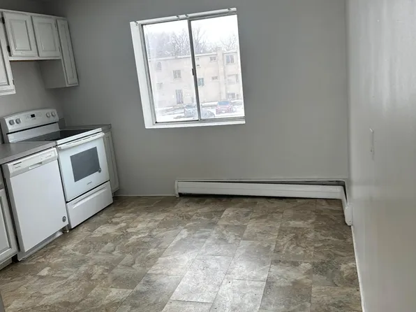 Silverlake Apartments