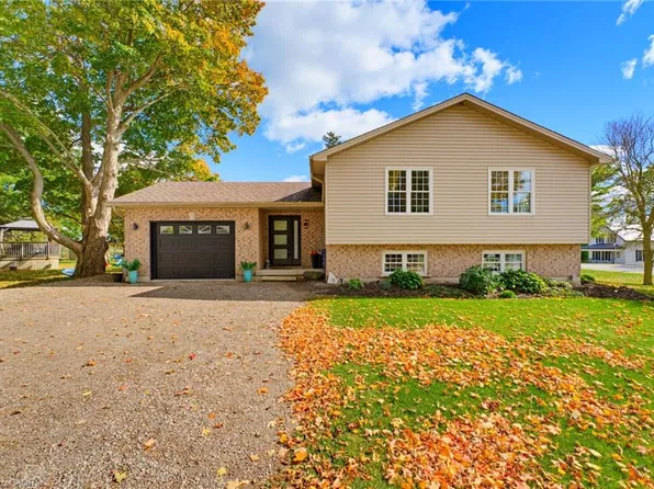 8103 Road 177, North Perth, ON N4W 3G6