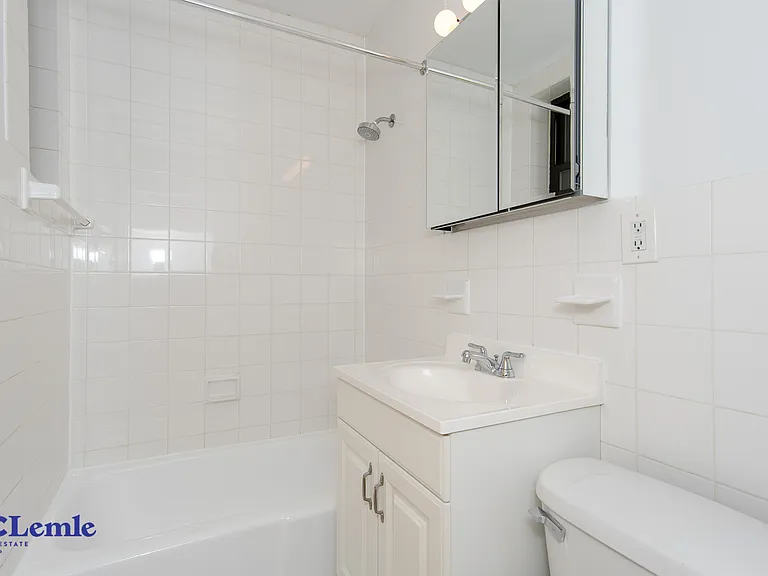 216 E 83rd St #2FW — Photo 9