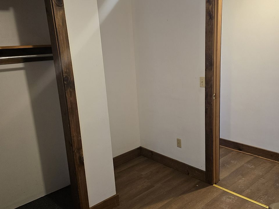 1st image of 117 2nd St Floor 1