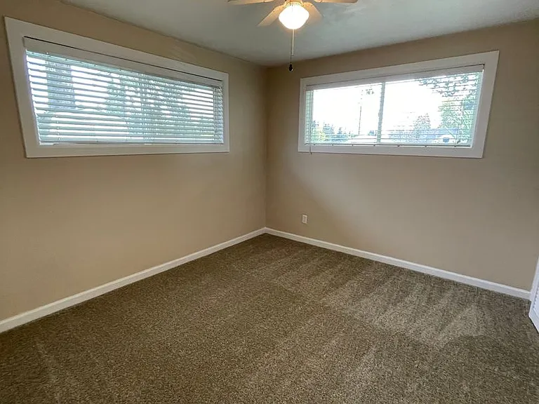 3603 I St — Photo 2