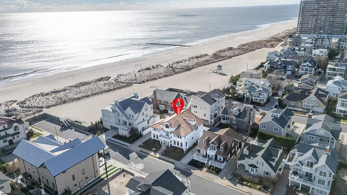 Building Photo - 112 S Rumson Ave