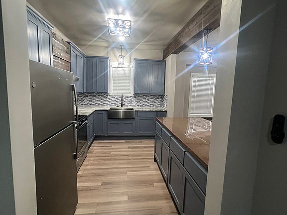5th image of 430 Cincinnati Ave