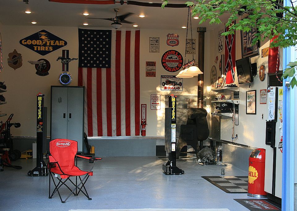 2nd image of 3124 Laurel Rd