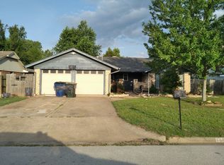 138 Orchard Dr, Chickasha, OK 73018