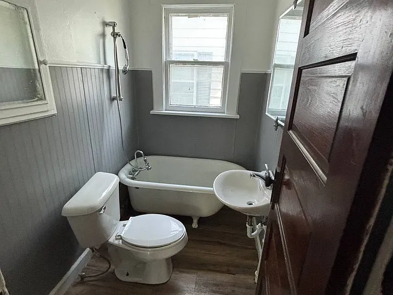 130 Rhey St — Photo 24