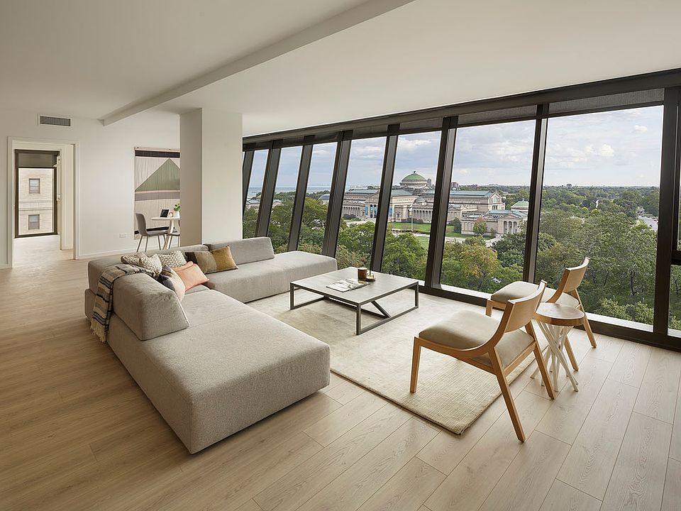 Dining/Living room