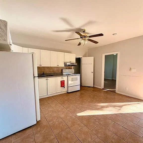464 Janette Ave #1 — Photo 4