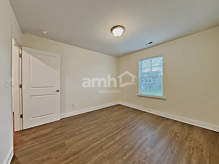 112 Samara Ln — Photo 12