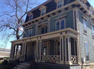 158 4th St APT 9, Fall River, MA 02721