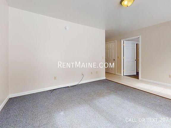 3rd image of 46 Baker St APT 18