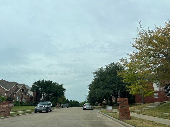 4th image of 453 Hayden Dr