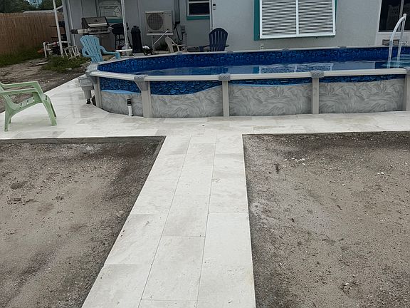 5th image of 825 Seabreeze Dr