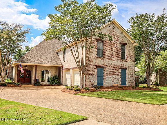 2nd image of 282 Lighthouse Ln