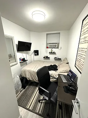 Rented by OvCo Realty | media 38