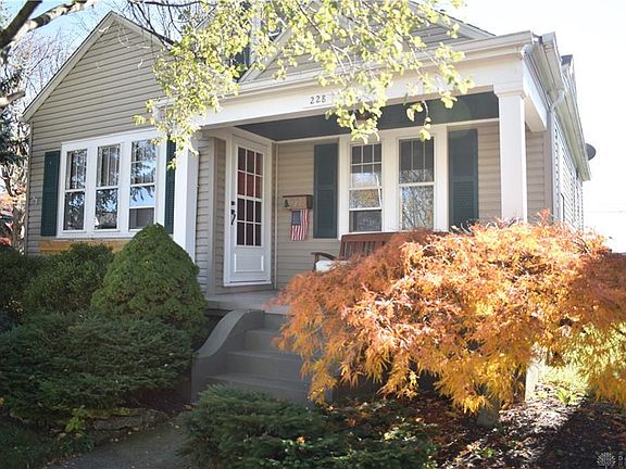 2nd image of 228 Rockhill Ave