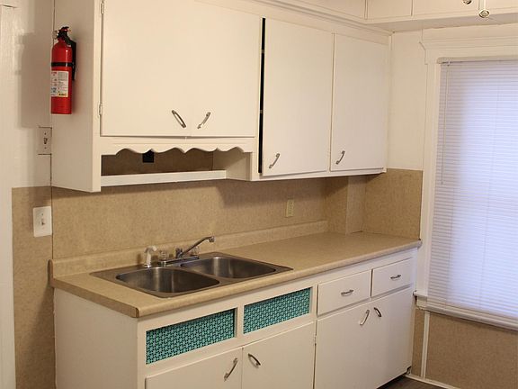 3rd image of 1861 5th St #1