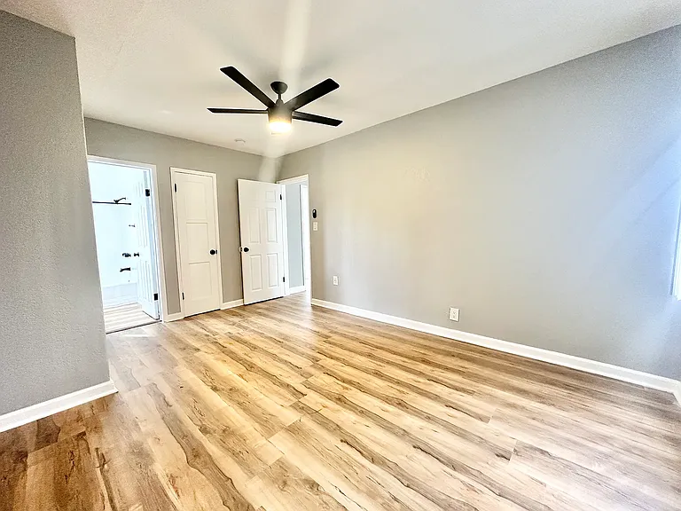 826 W Colden Ave #4 — Photo 10