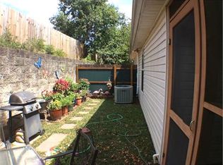 122 Brushy Hollow Ln, Greer, SC 29650