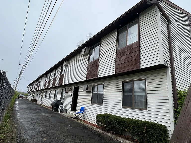 207 S Loder Ave #B-6 — Photo 12