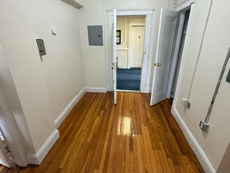 1800 Commonwealth Ave #2 — Photo 6