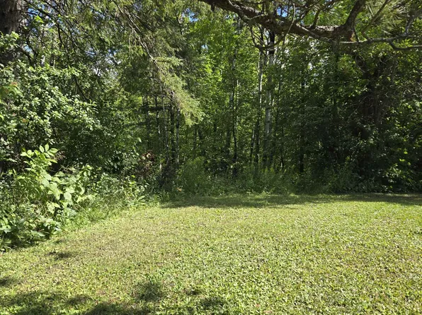 8825 Arbor St, Duluth, MN 55808