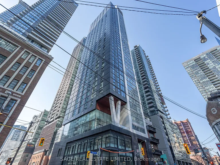 357 King St W #2109 — Photo 17