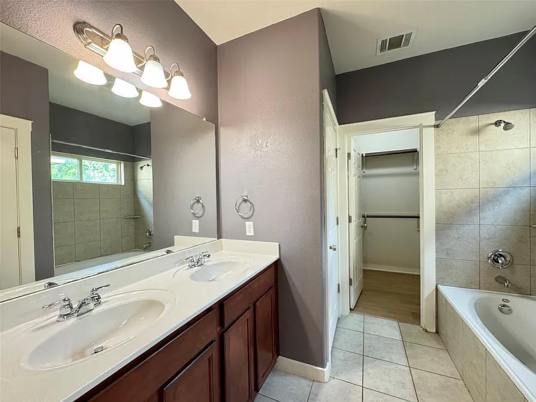 4016 Kenter Xing — Photo 7