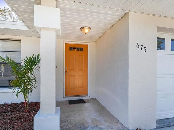 3rd image of 675 Madrid Dr