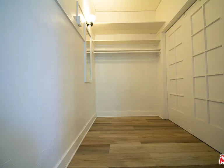 1316 N Mariposa Ave #208 — Photo 5