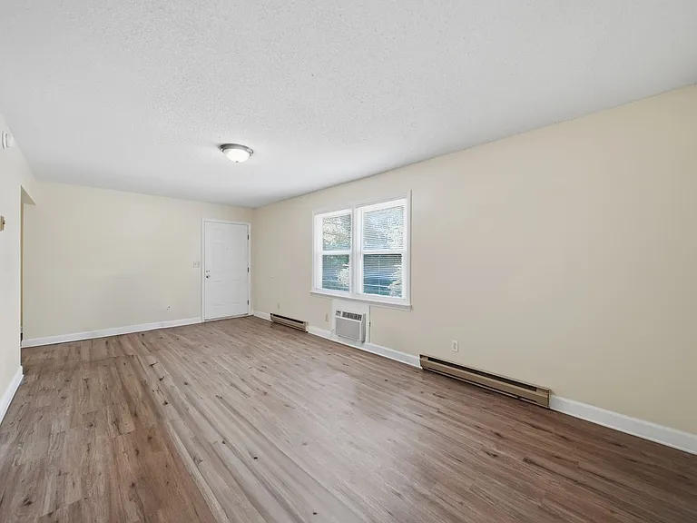 655 7th Ave SW #2 — Photo 18