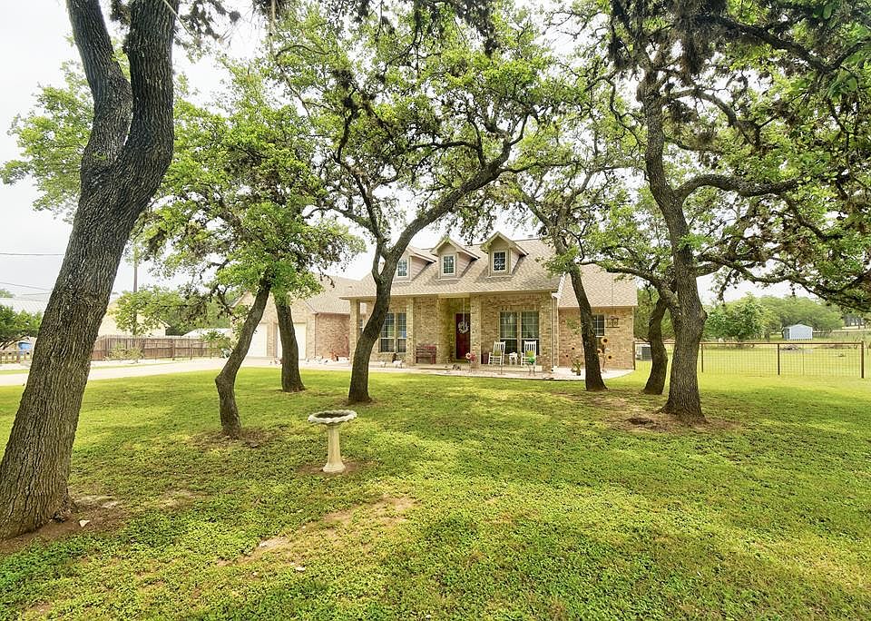 1st image of 713 Liveoak Dr