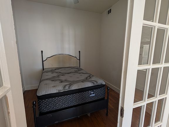 5th image of 615 Dauphine St #C
