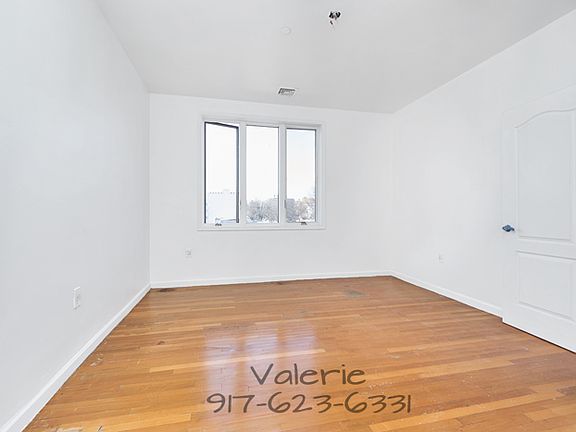 4th image of 523 Brooklyn Ave APT 1C
