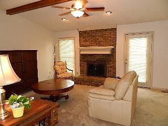 5th image of 2208 Noel Dr SW
