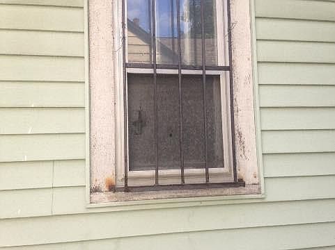 2nd image of 3710 N Gale St