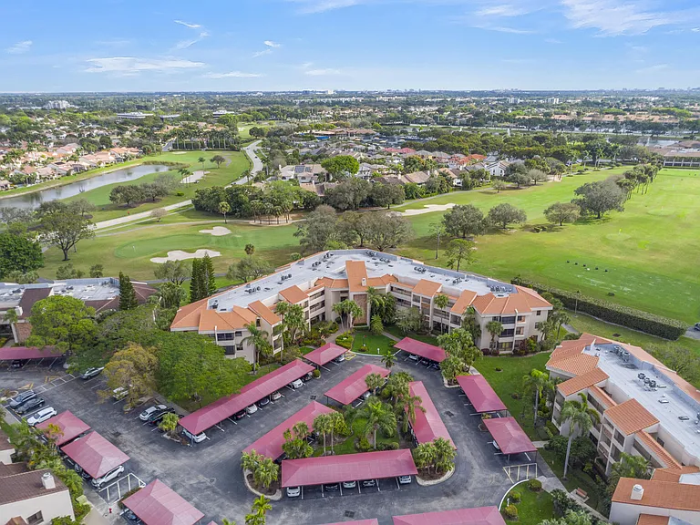 7460 La Paz Blvd #309 — Photo 45