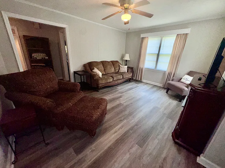 786 Sugg St — Photo 3