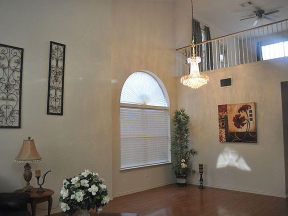 2nd image of 705 Le Ann Ln