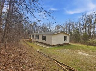 670 Foxwood Rd, Madison, NC 27025