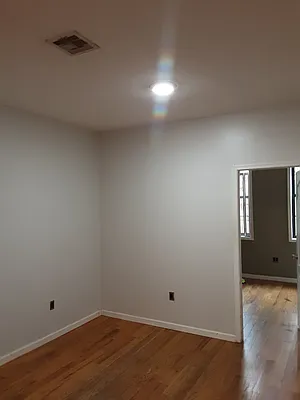 Rented by EXR | media 13