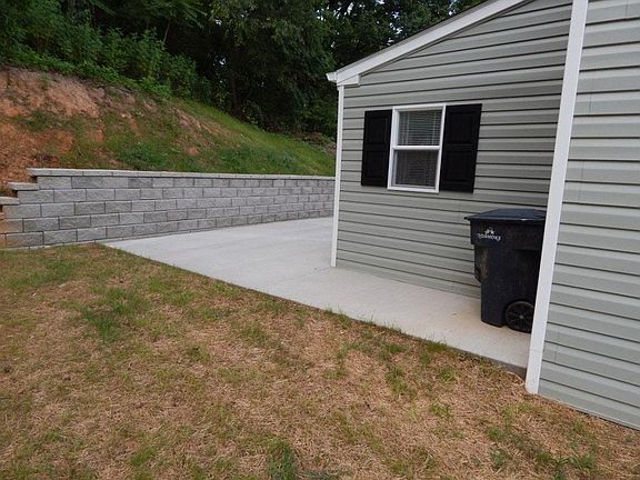 3rd image of 2253 Garden City Blvd SE