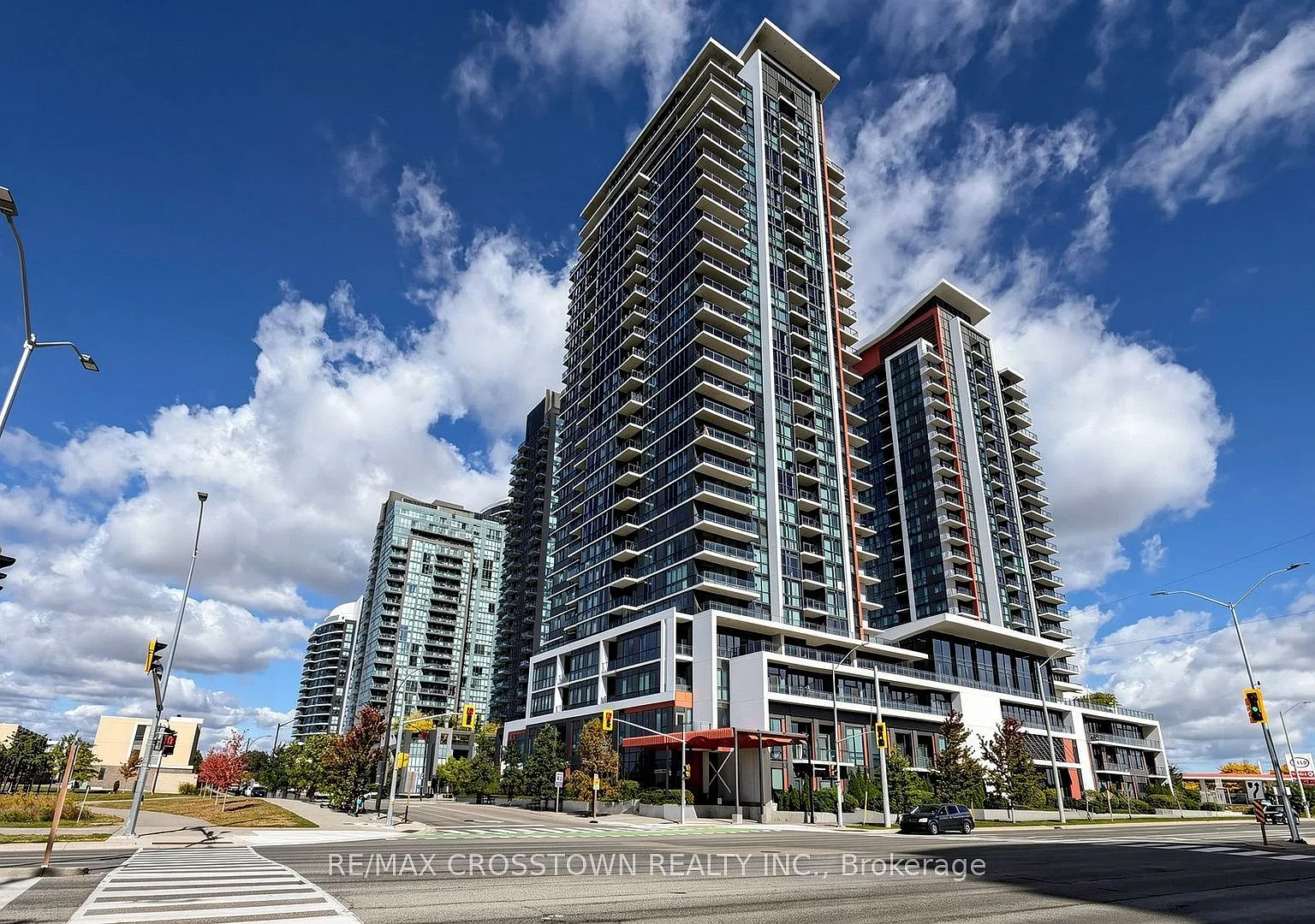 2 bed, $2,300 — Photo 1