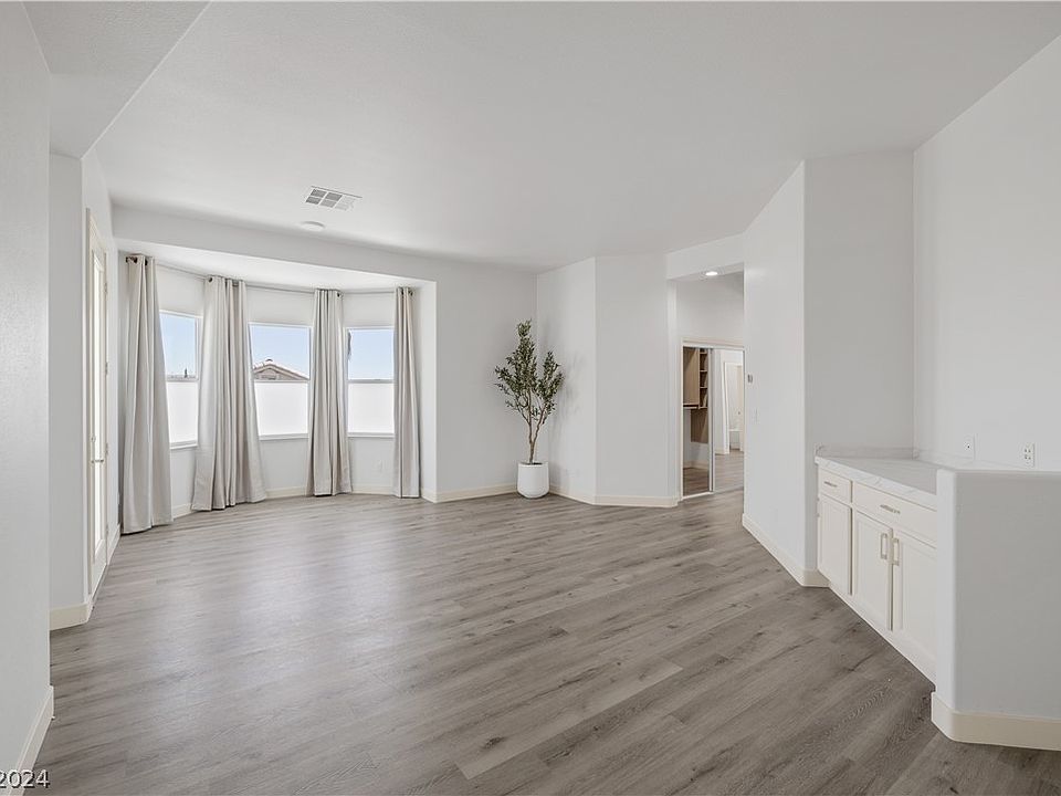 1st image of 5736 Heather Breeze Ct
