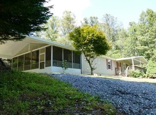 1303 Nickajack Rd, Franklin, NC 28734