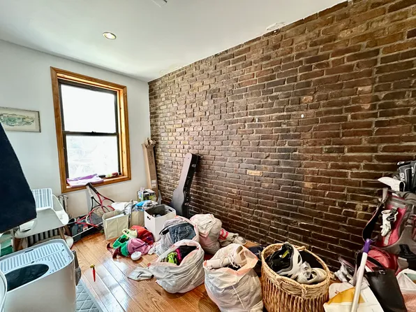 330 Hicks Street image 9 of 10