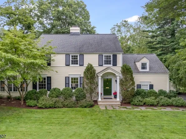 8 Taylor Rd North, Millburn Twp., NJ 07078