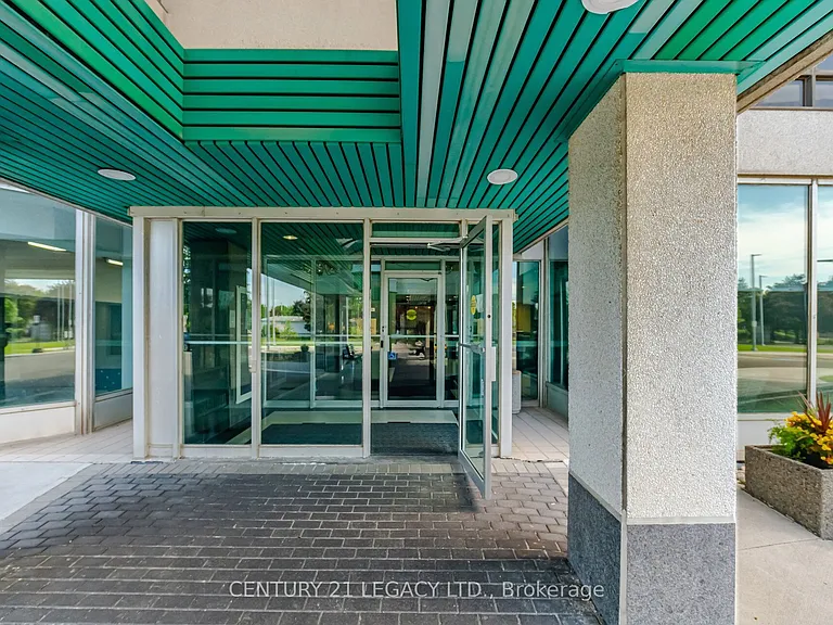 320 Mill St S #1201 — Photo 2