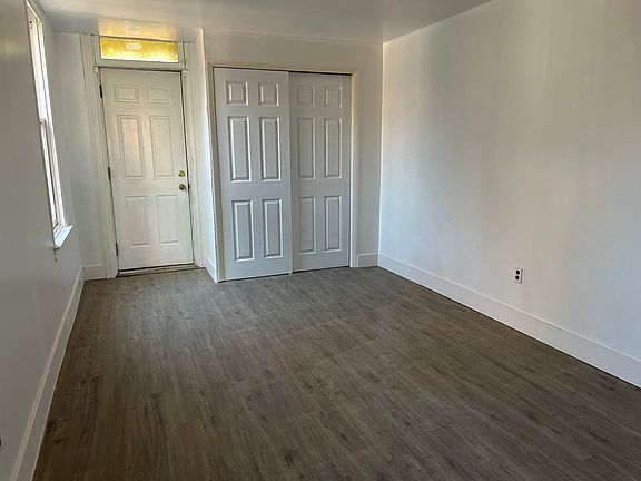 5th image of 454 Pennsylvania Ave APT 2